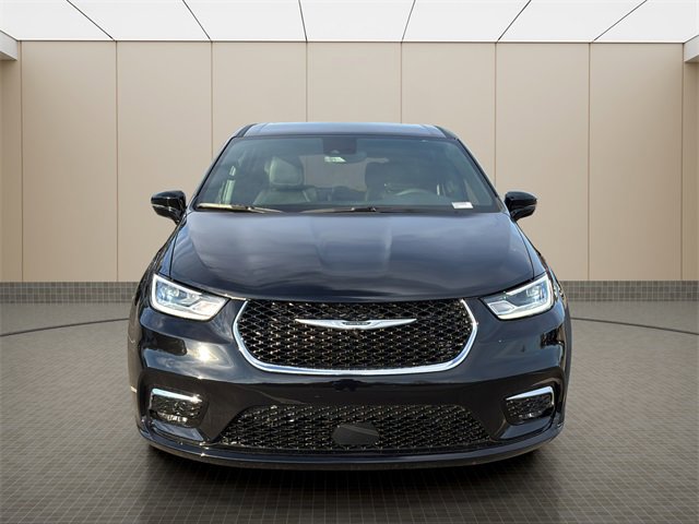 New 2026 Chrysler Pacifica Select image 8