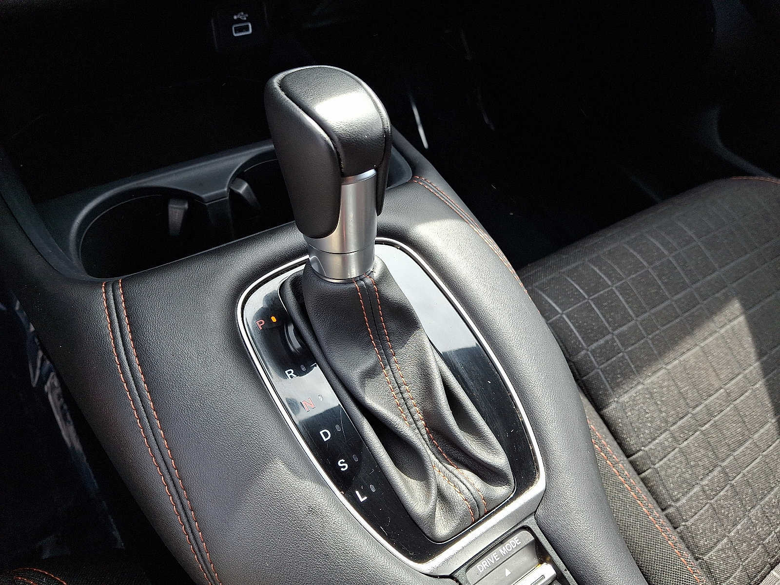 Used 2025 Honda HR-V Sport image 14