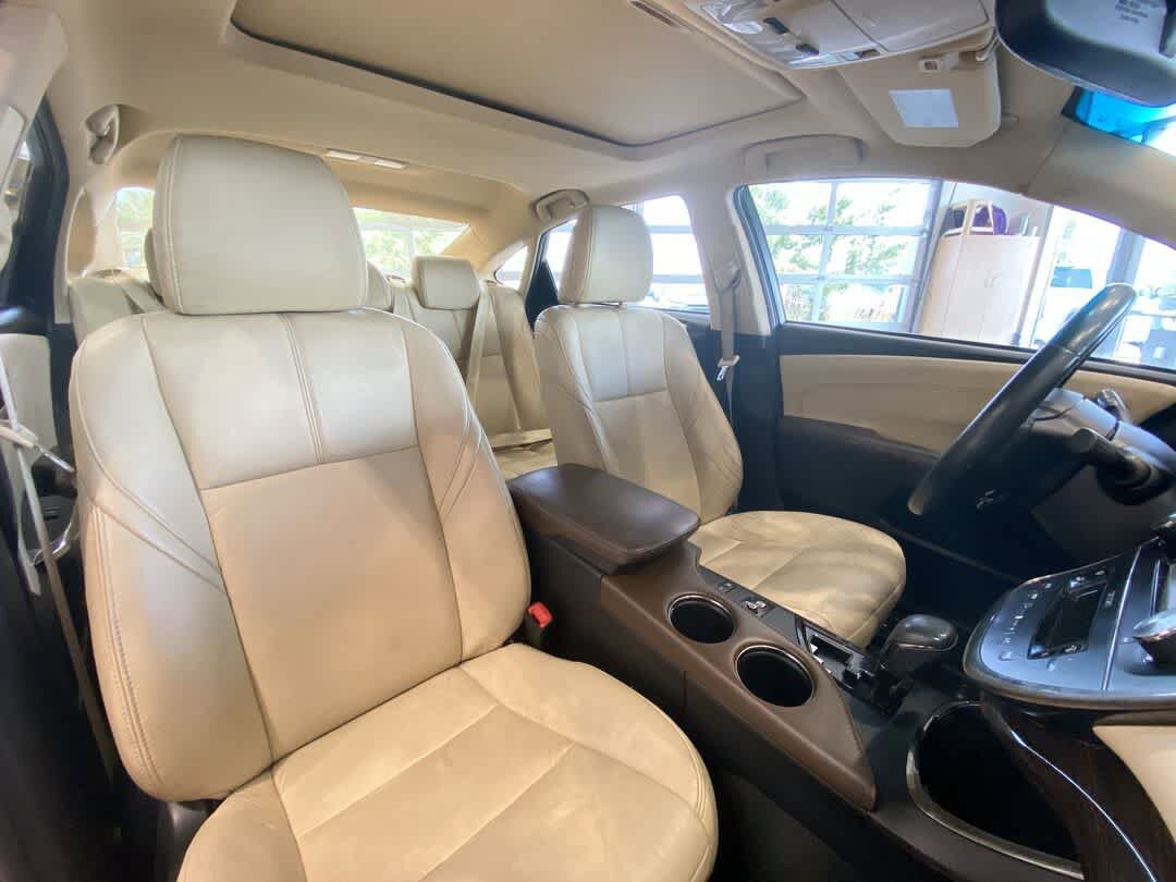 Used 2013 Toyota Avalon XLE Premium FWD image 27