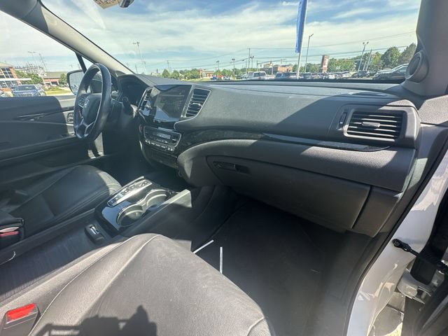 Used 2022 Honda Pilot Touring image 32