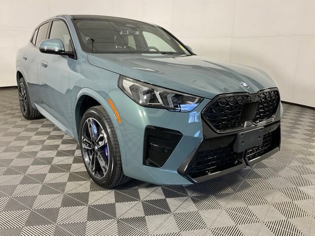 Certified 2025 BMW X2 xDrive28i w/ Premium Package AWD/4WD image 3