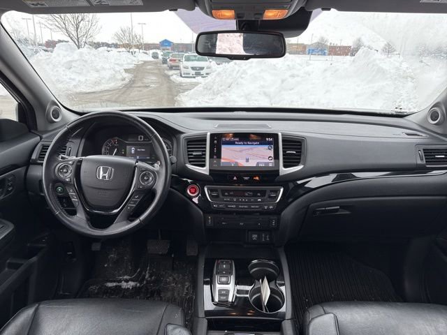 Used 2017 Honda Pilot Touring image 14