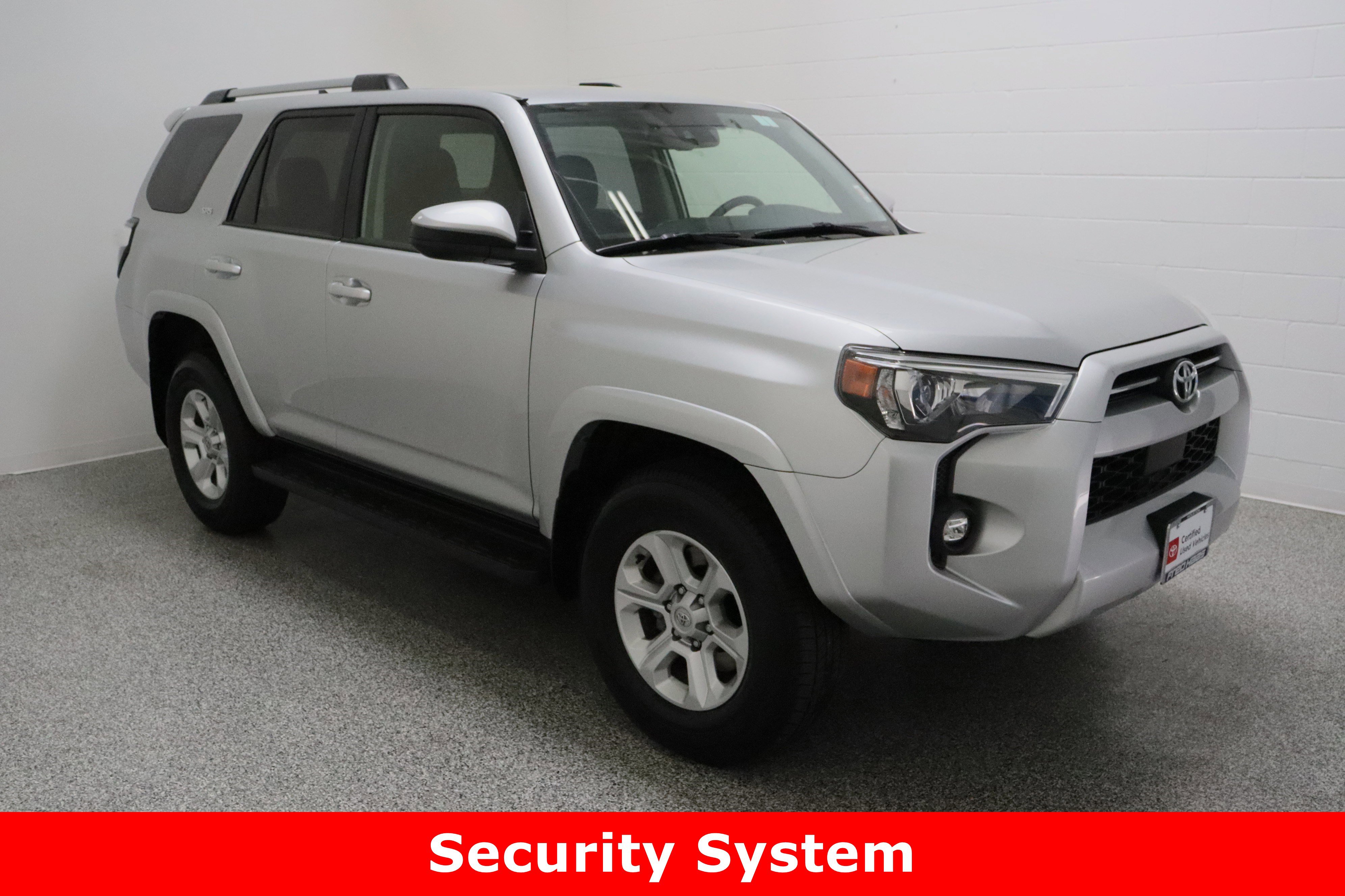 Certified 2024 Toyota 4Runner SR5 AWD/4WD image 4