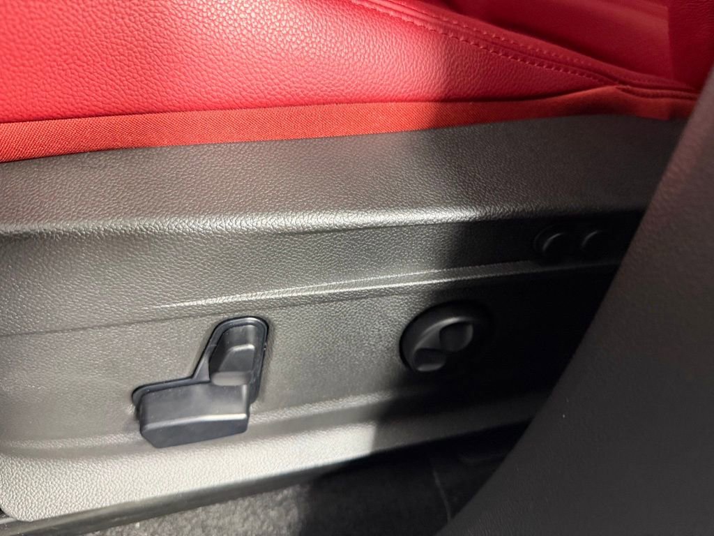 Used 2025 Alfa Romeo Stelvio Sprint w/ Veloce Package AWD/4WD image 23