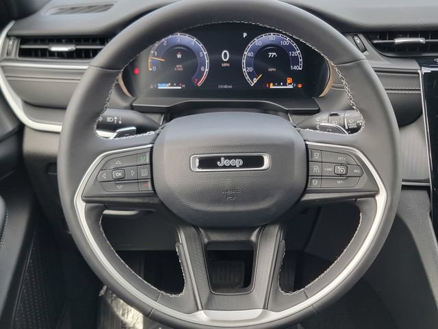 Certified 2024 Jeep Grand Cherokee L Laredo AWD/4WD image 33