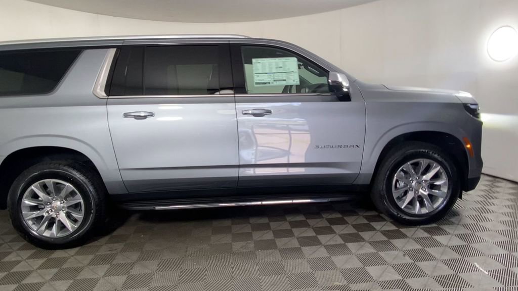 New 2025 Chevrolet Suburban Premier image 2