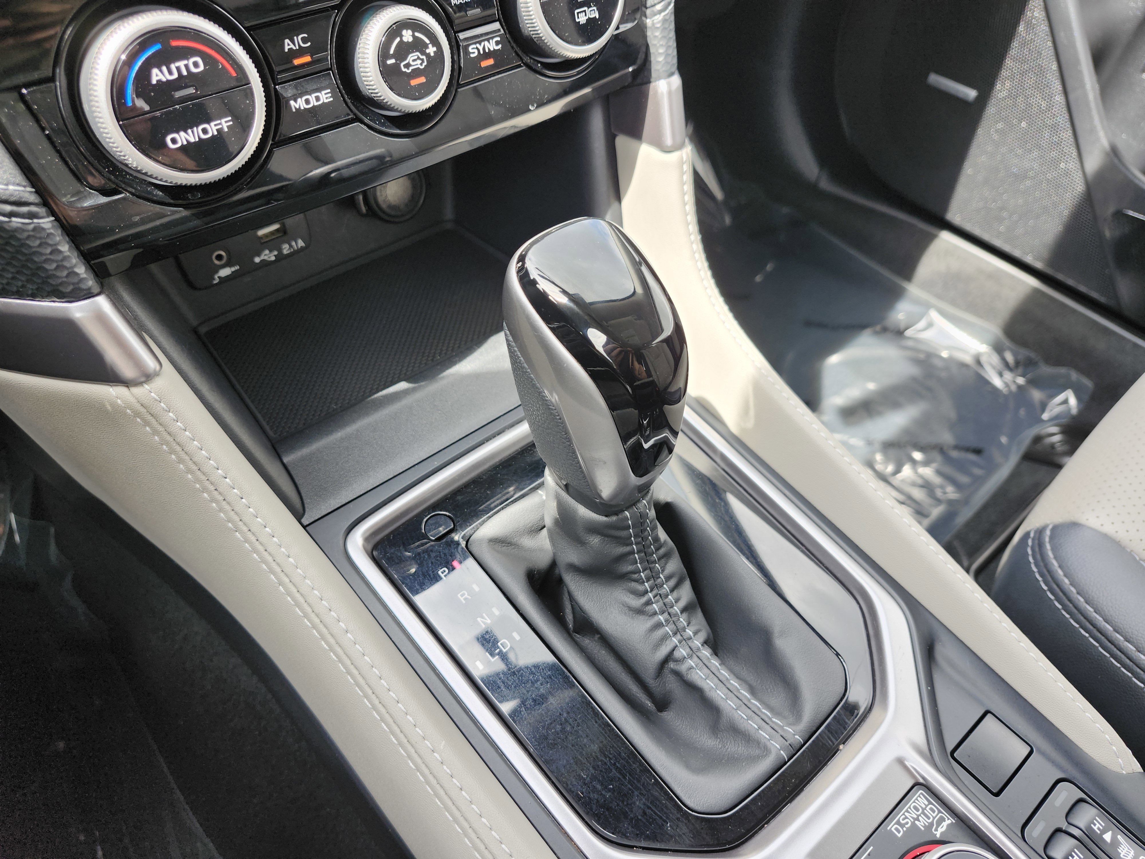 Used 2019 Subaru Forester Limited w/ Popular Package #3 image 37