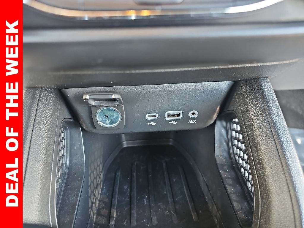 Used 2023 Chevrolet TrailBlazer RS image 24