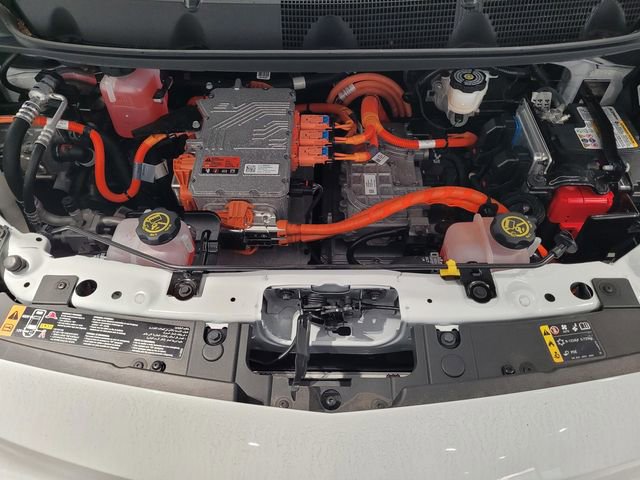 Used 2022 Chevrolet Bolt LT w/ Infotainment Package image 27