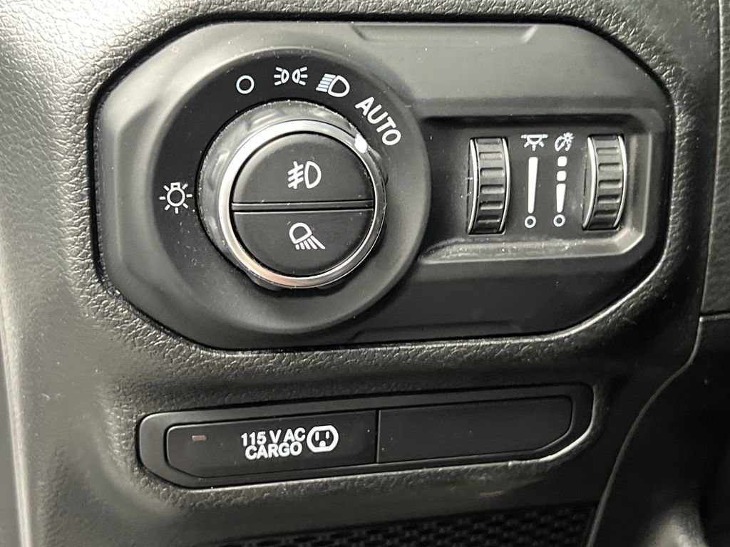 Used 2021 Jeep Gladiator Mojave w/ Dual Top Group AWD/4WD image 39