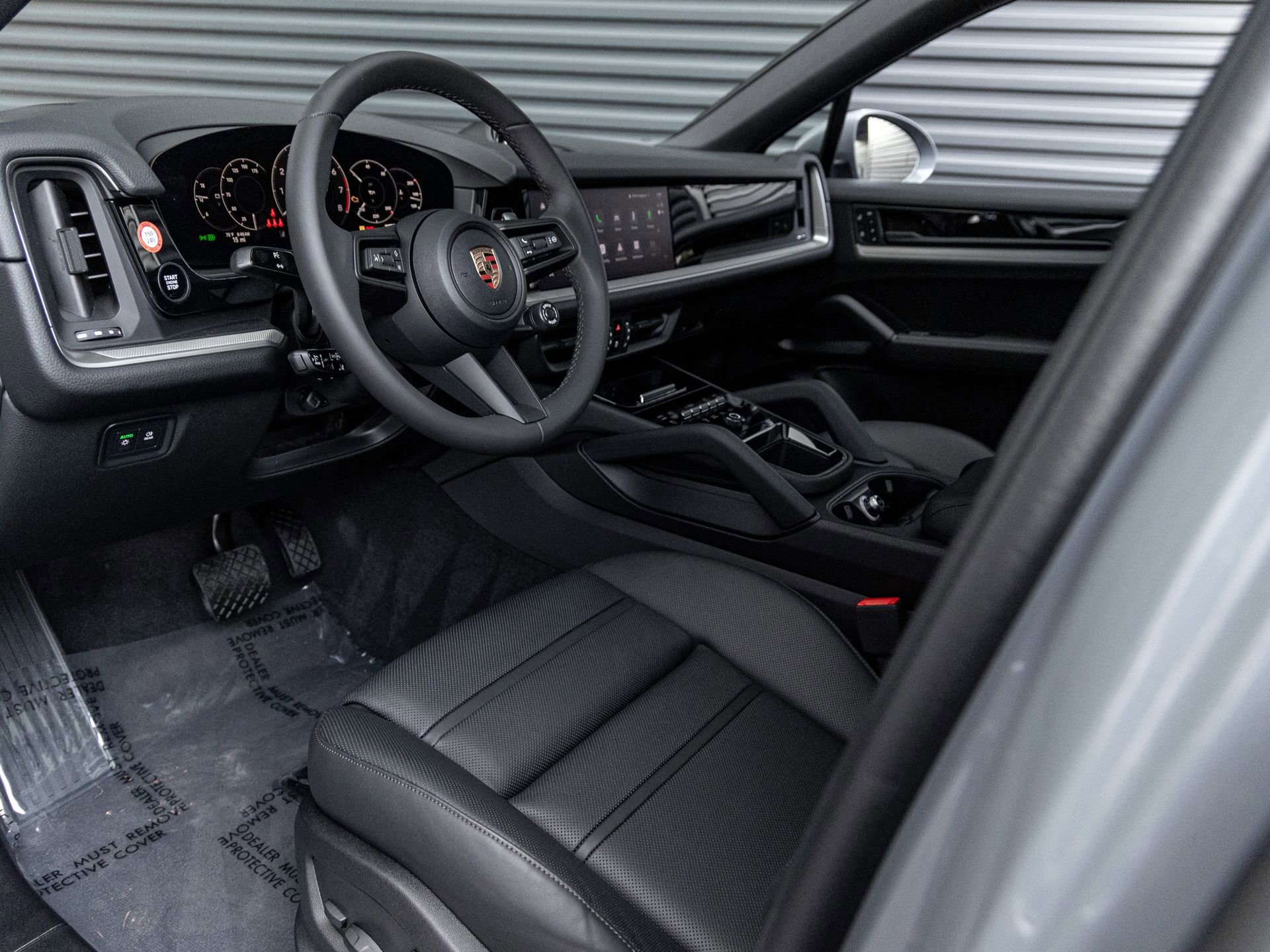 New 2026 Porsche Cayenne E-Hybrid Coupe image 4