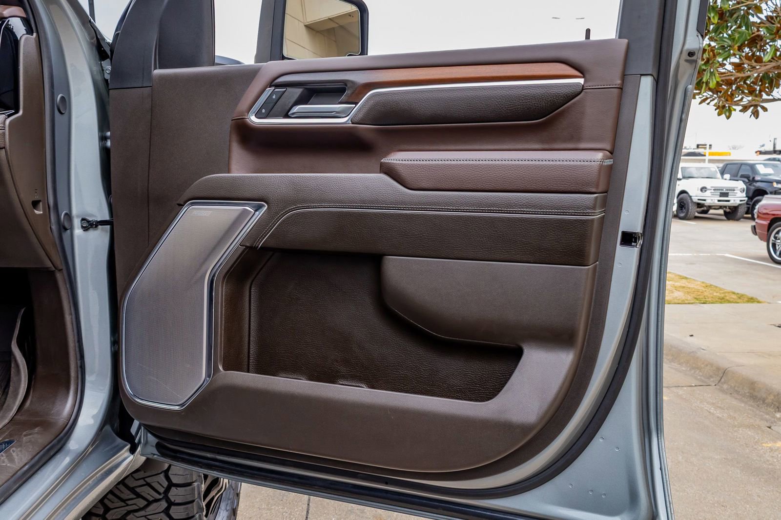 Used 2024 GMC Sierra 3500 Denali w/ Denali Reserve Package AWD/4WD image 36