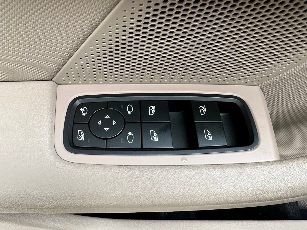 Certified 2023 Porsche Taycan RWD image 18