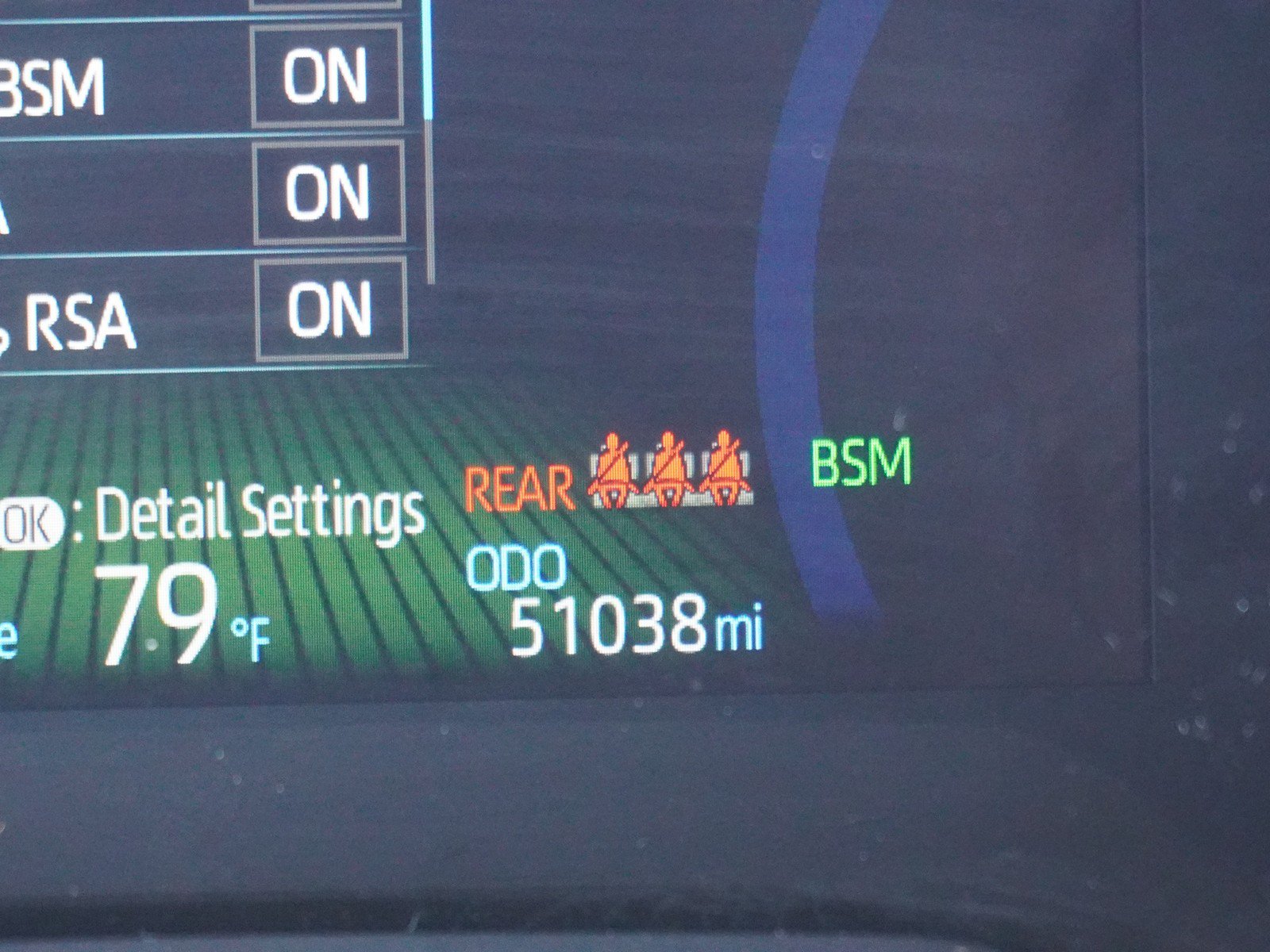 Used 2021 Toyota Corolla LE w/ Carpet Mat Package (TMS) FWD image 23