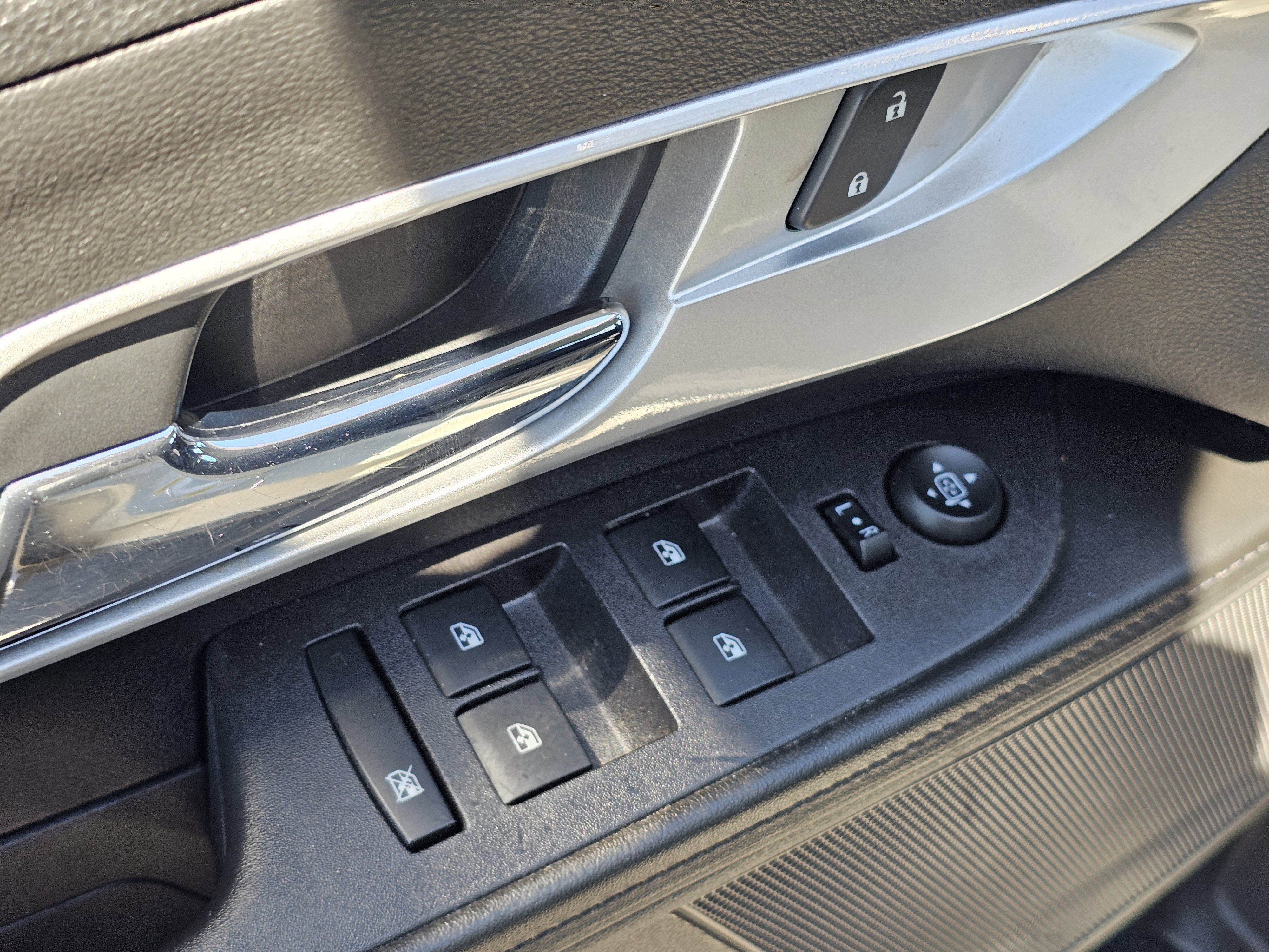 Used 2015 Chevrolet Equinox LS FWD image 15