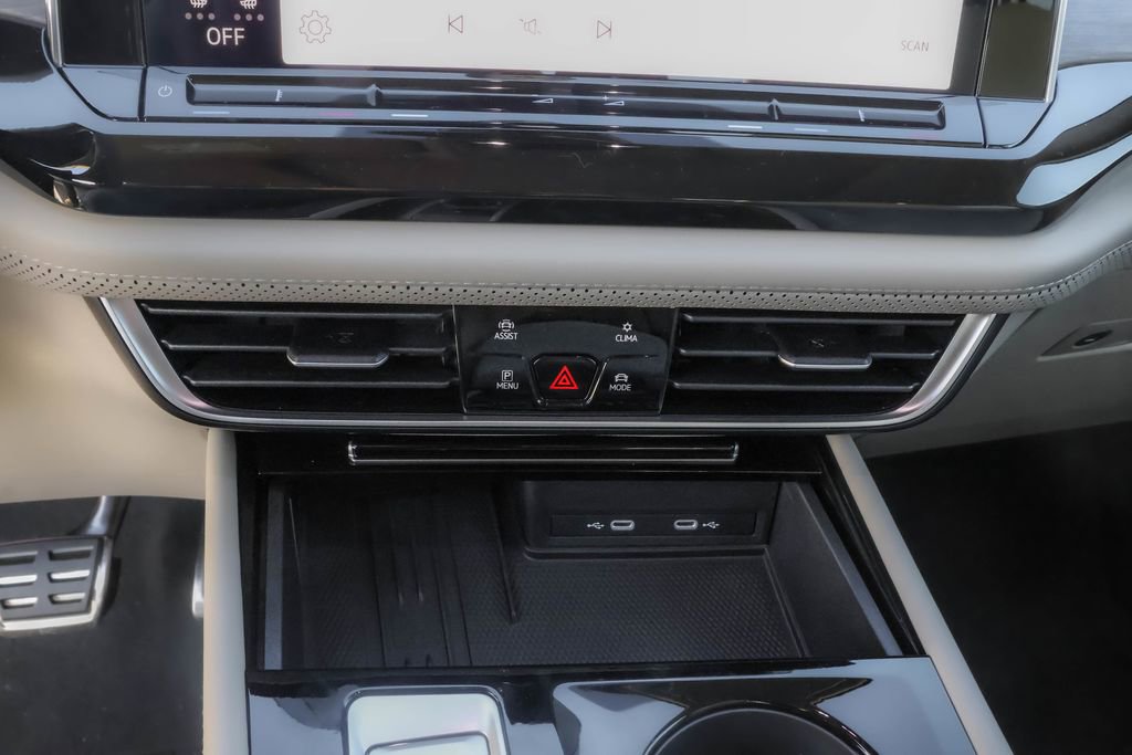 New 2026 Volkswagen Atlas SEL Premium R-Line AWD/4WD image 29