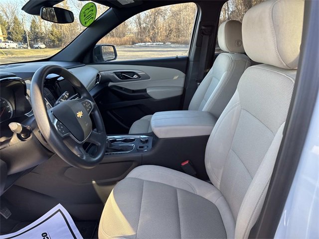 Used 2023 Chevrolet Traverse LS image 12