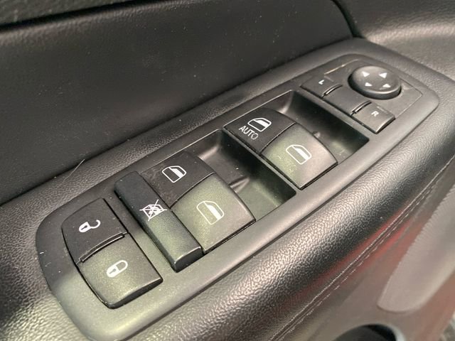 Used 2015 Jeep Grand Cherokee Laredo w/ Quick Order Package 23E AWD/4WD image 10