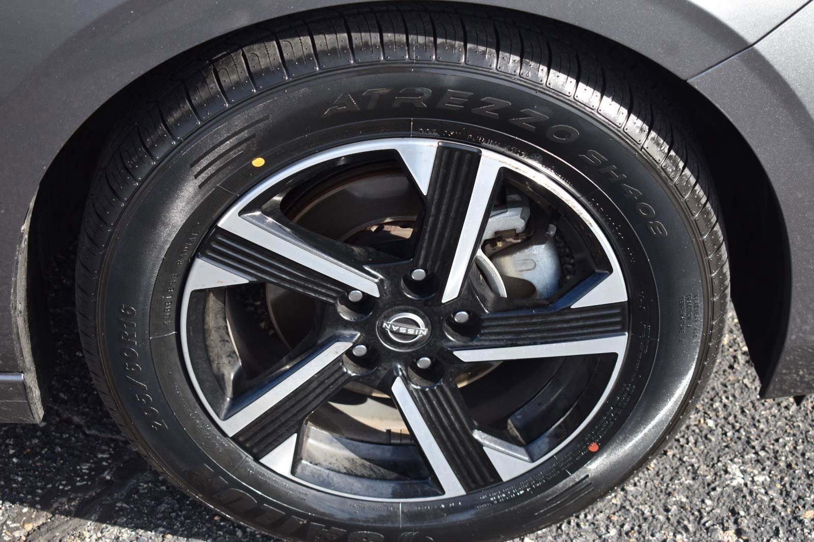 Used 2024 Nissan Sentra SV image 11