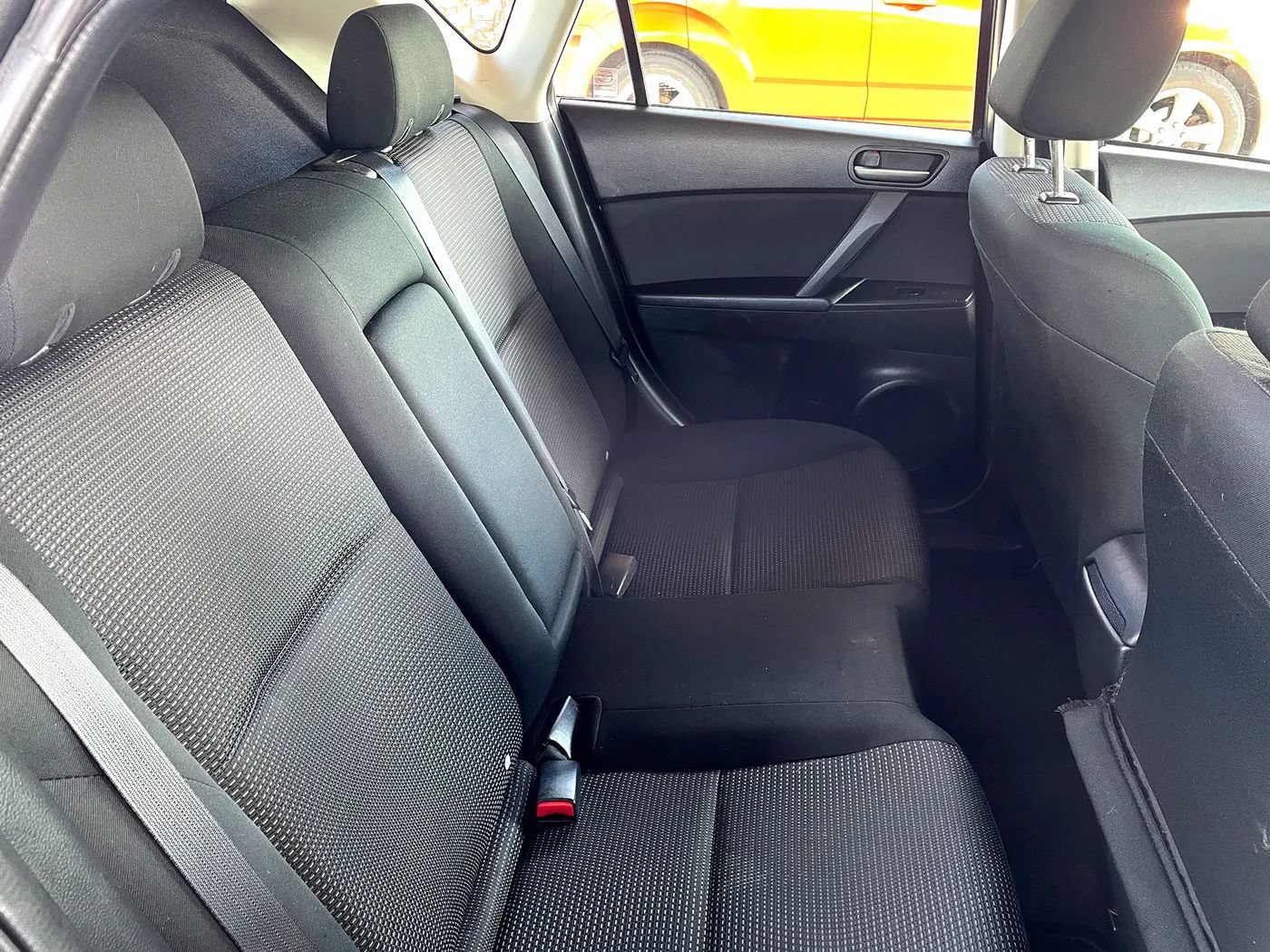 Used 2013 MAZDA MAZDA3 i Touring FWD image 11