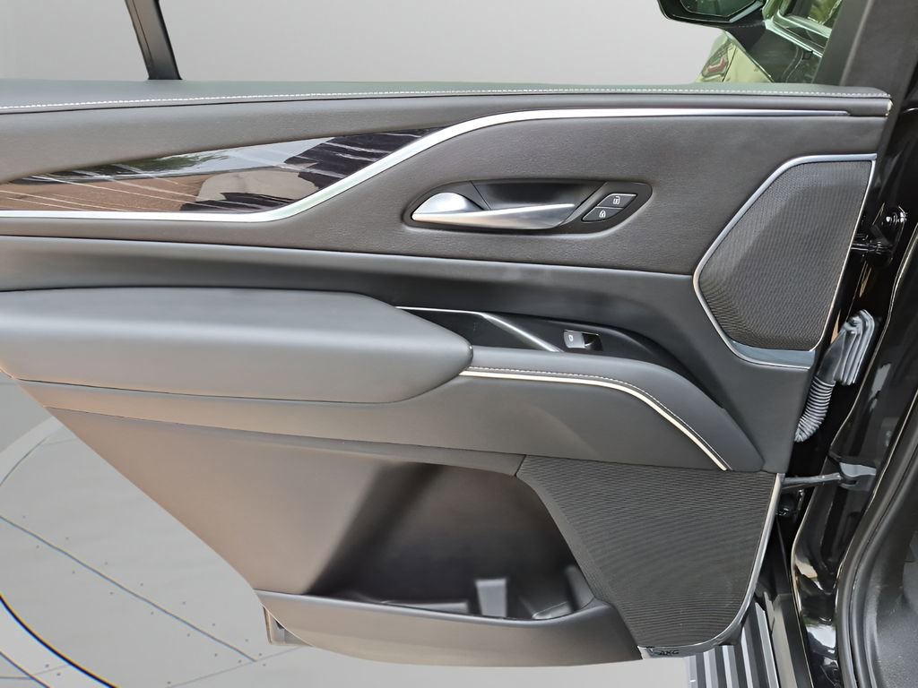 Used 2022 Cadillac Escalade Sport w/ Touring Package image 17