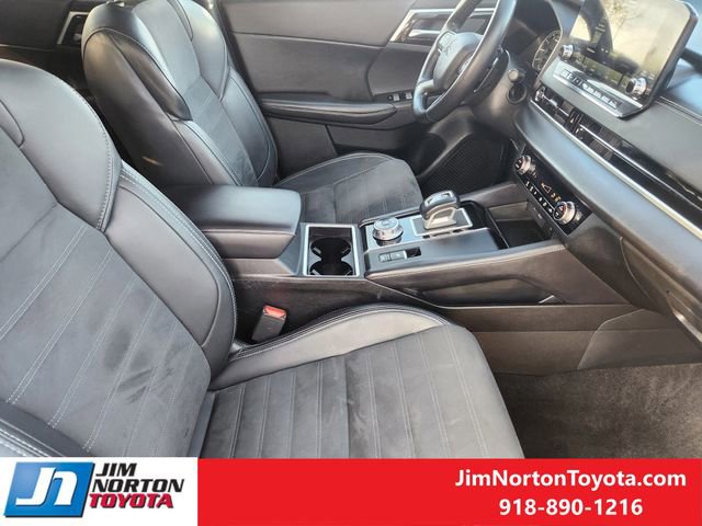 Used 2024 Mitsubishi Outlander SE image 15