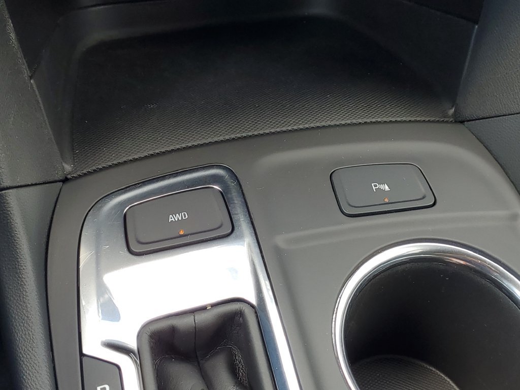 Used 2024 Chevrolet Equinox LT w/ LPO, Floor Liner Package AWD/4WD image 28