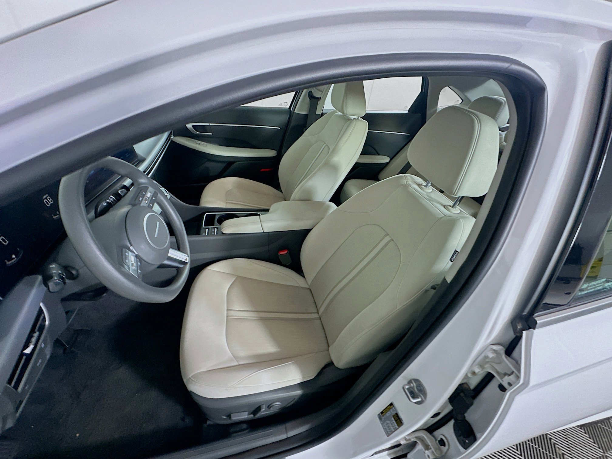 Used 2025 Hyundai Sonata SEL image 13