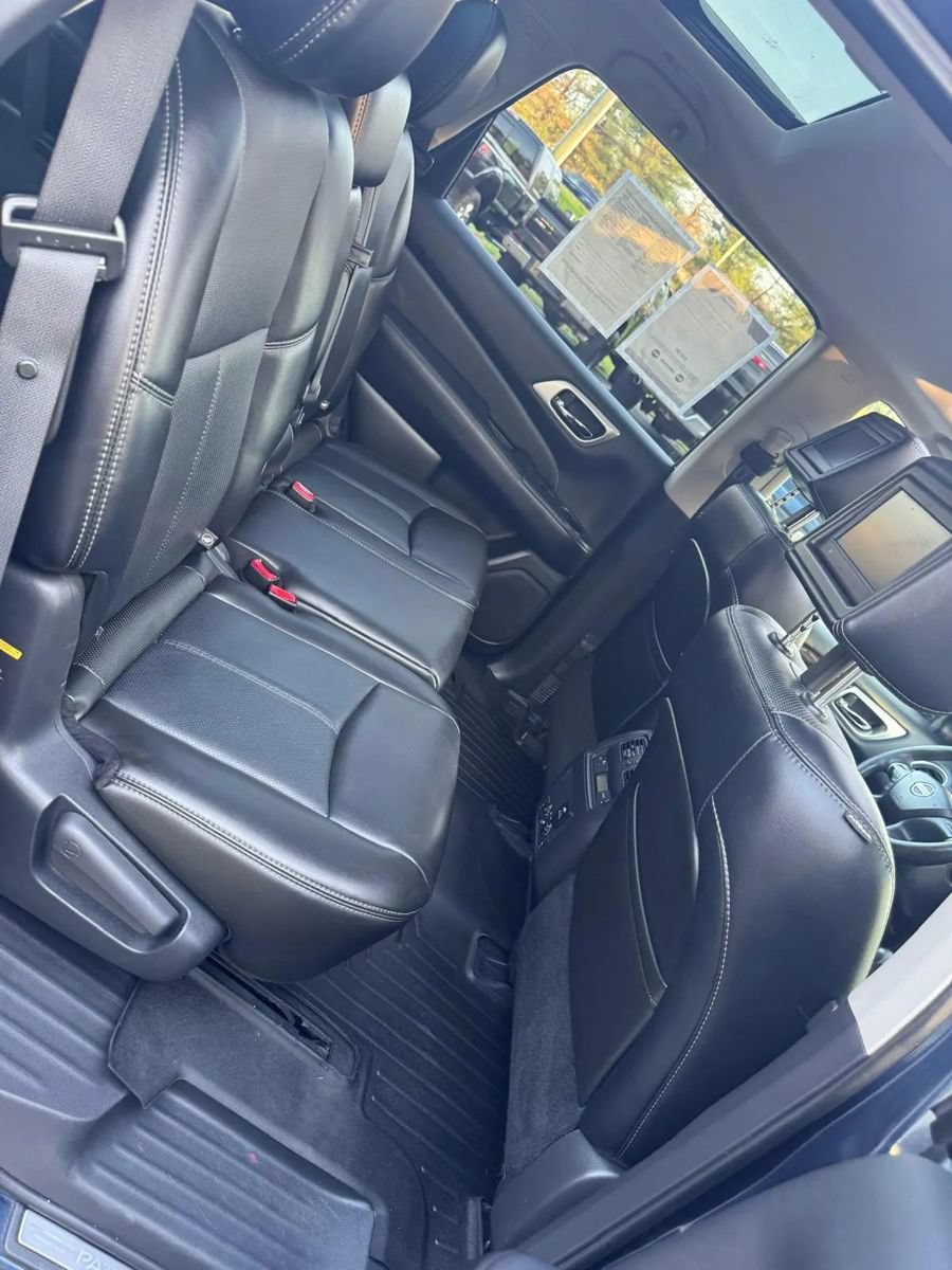 Used 2014 Nissan Pathfinder Platinum w/ Platinum Premium Package AWD/4WD image 28
