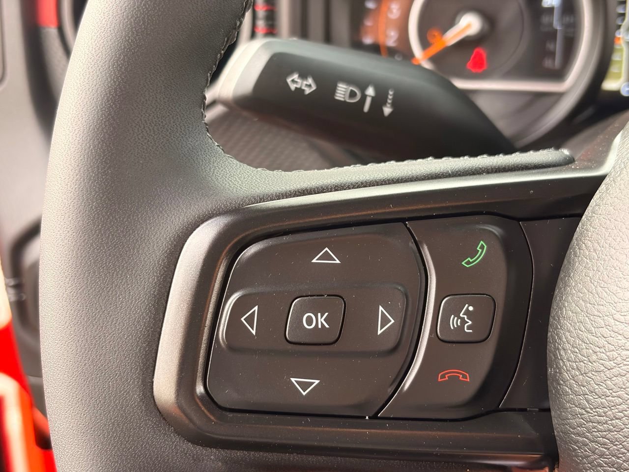 Used 2025 Jeep Gladiator Rubicon AWD/4WD image 27