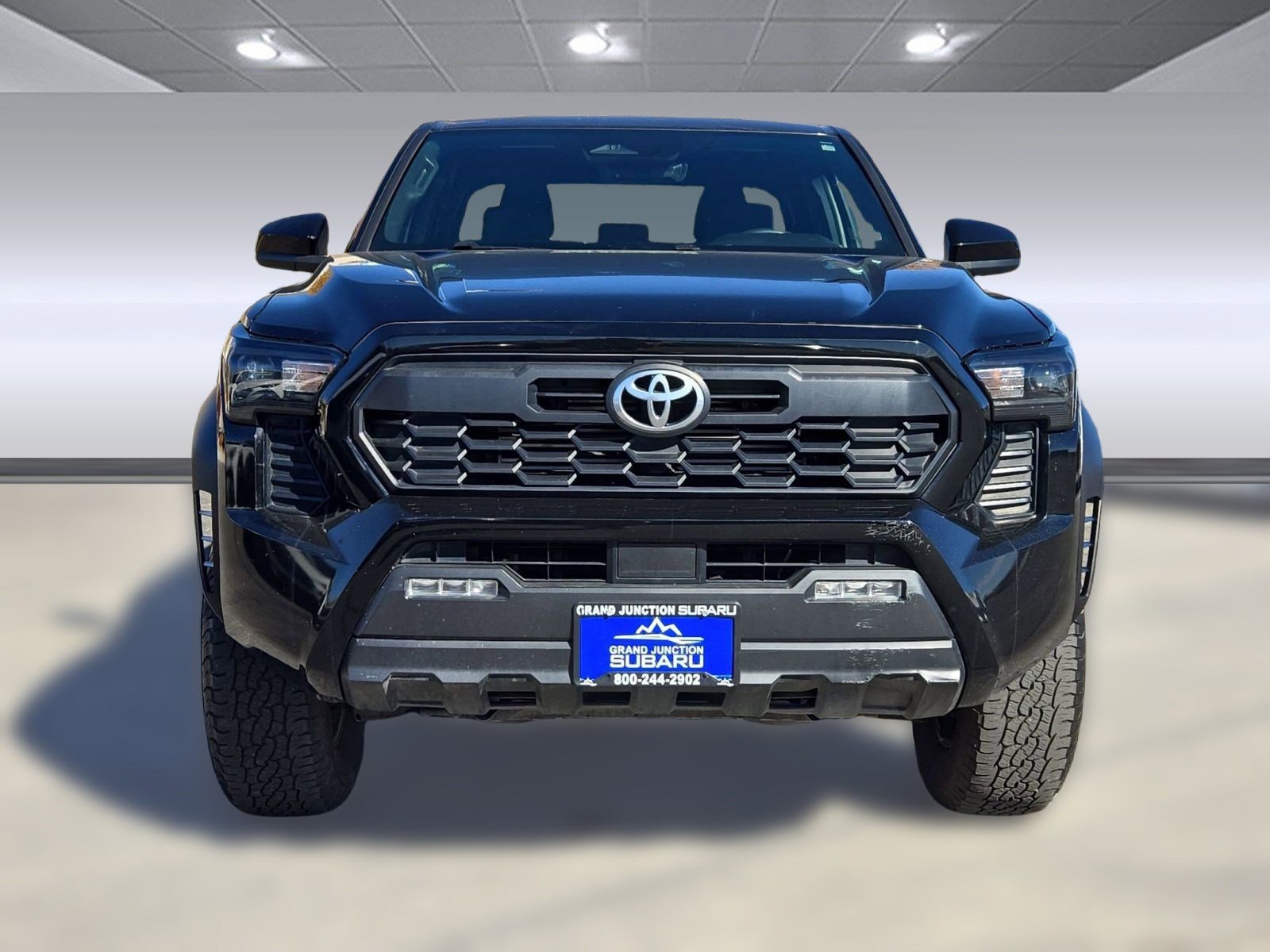 Used 2024 Toyota Tacoma TRD Off-Road image 5