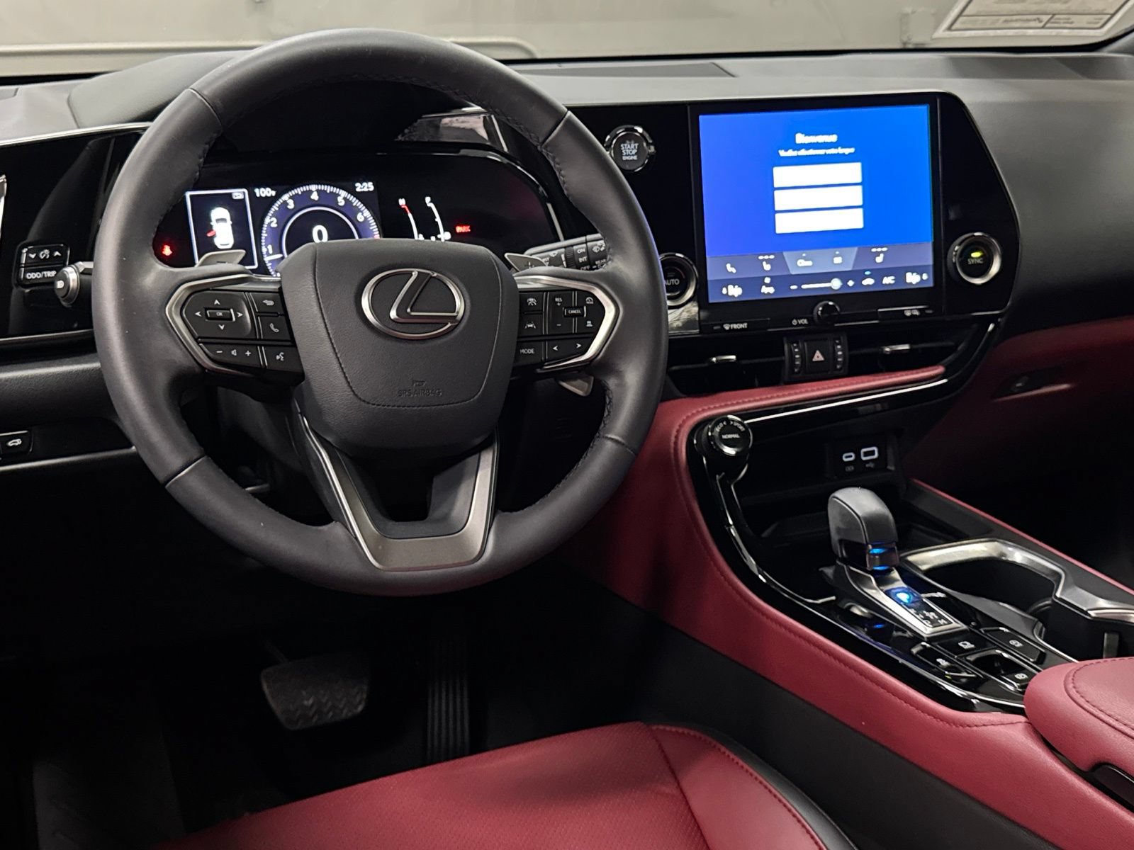 Used 2025 Lexus NX 250 FWD image 38