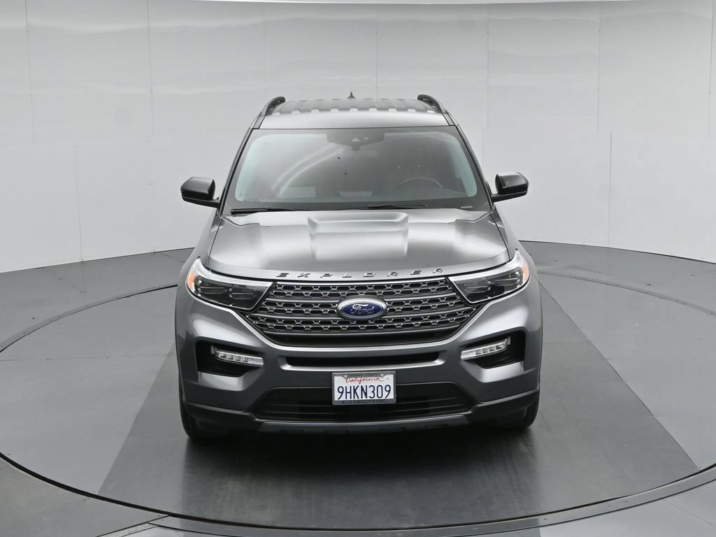 Used 2023 Ford Explorer XLT w/ Equipment Group 202A RWD image 40