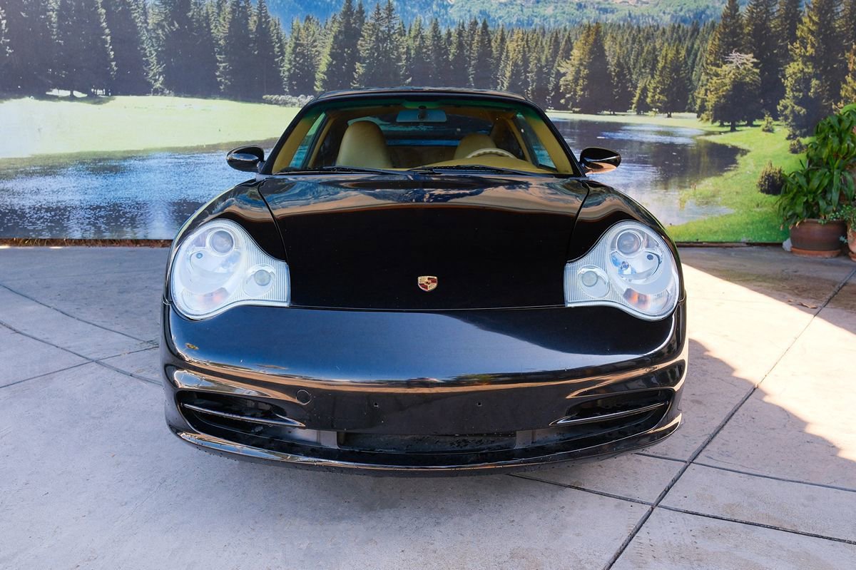 Used 2002 Porsche 911 Carrera RWD image 2