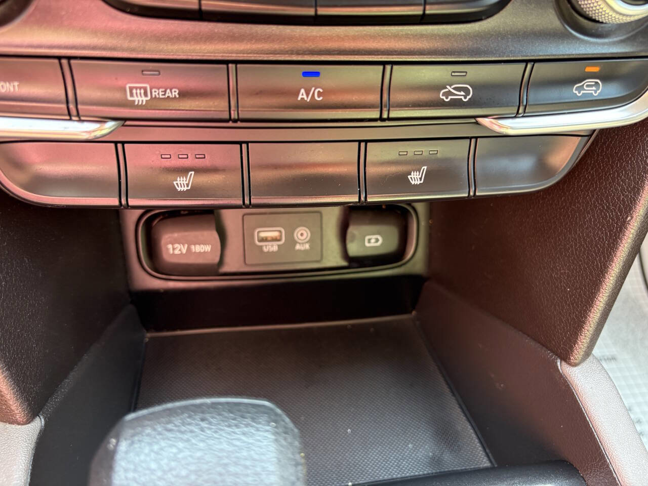 Used 2019 Hyundai Santa Fe SEL FWD image 37