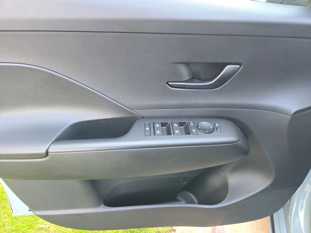 Certified 2024 Hyundai Kona SEL image 28