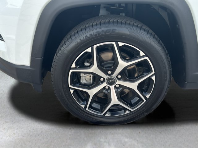 Used 2025 Jeep Compass Limited AWD/4WD image 27