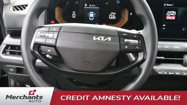 Used 2025 Kia K4 FWD image 13