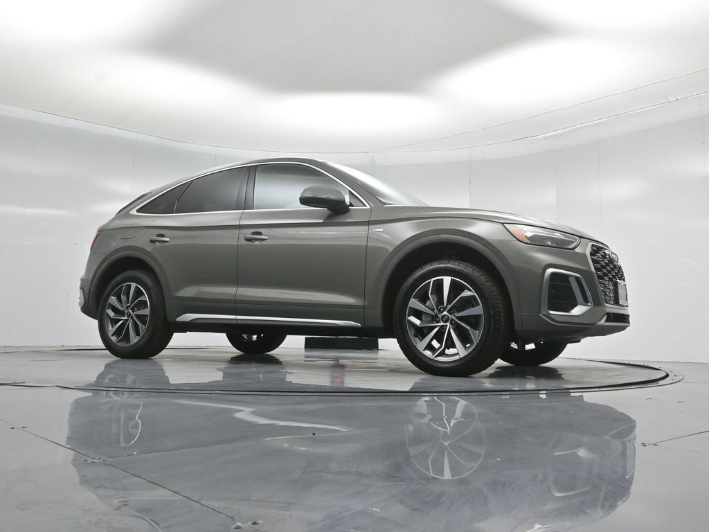 Used 2023 Audi Q5 2.0T Premium w/ Convenience Package AWD/4WD image 4