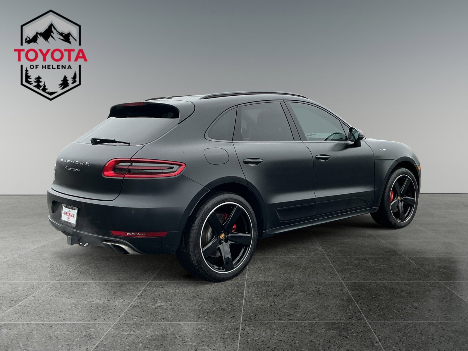 Used 2017 Porsche Macan Turbo AWD/4WD image 5