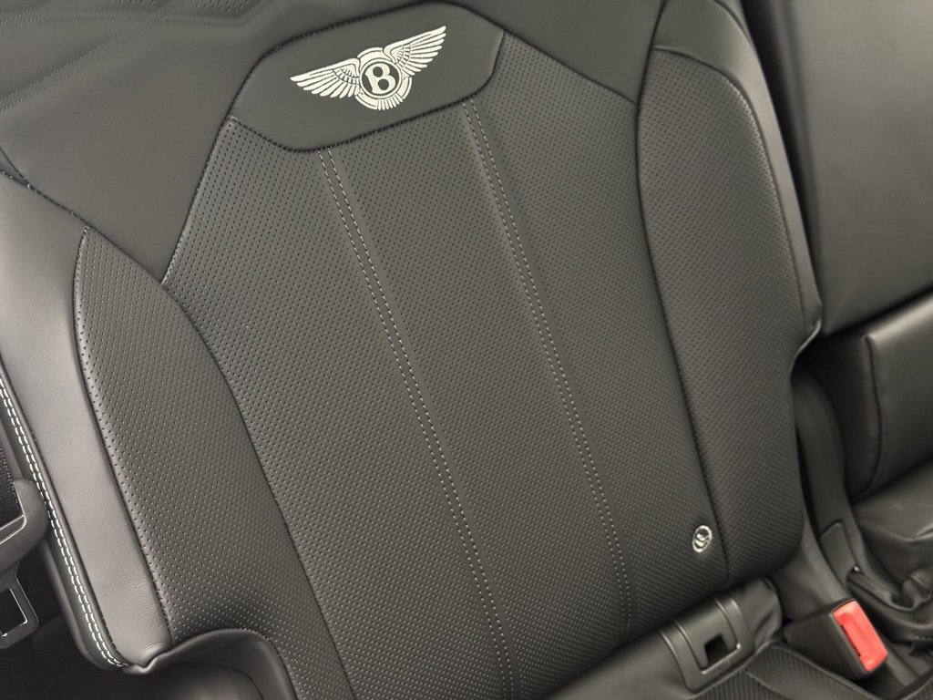 New 2025 Bentley Bentayga image 59