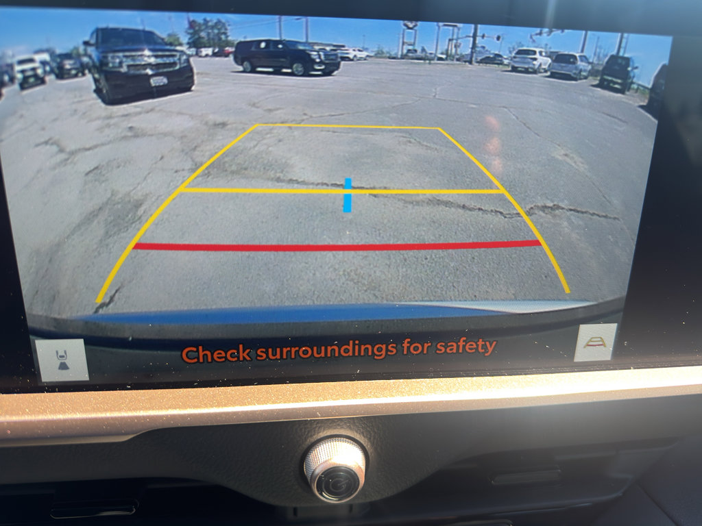 Used 2023 Toyota Crown Limited image 24