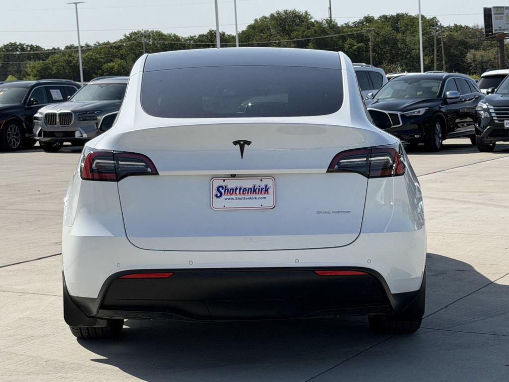 Used 2021 Tesla Model Y Long Range AWD/4WD image 5