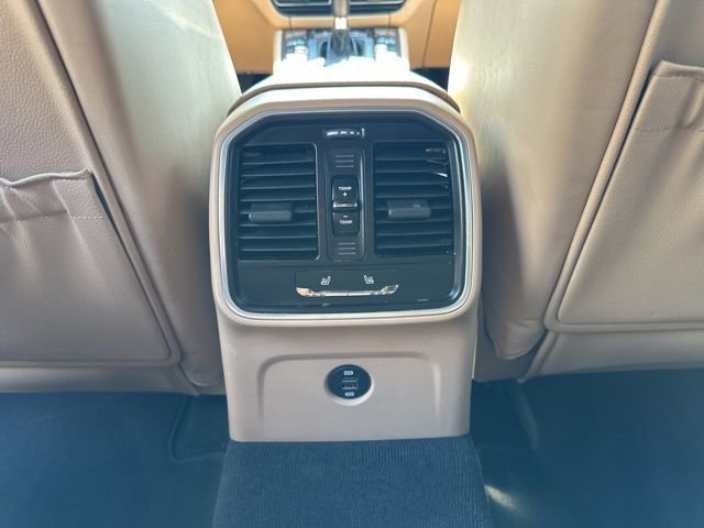 Used 2019 Porsche Macan image 33