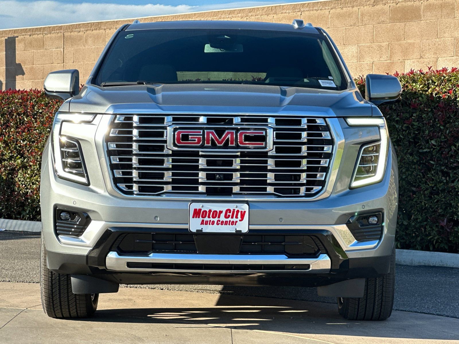 New 2026 GMC Yukon XL Denali w/ Sun & Power Step Package AWD/4WD image 9