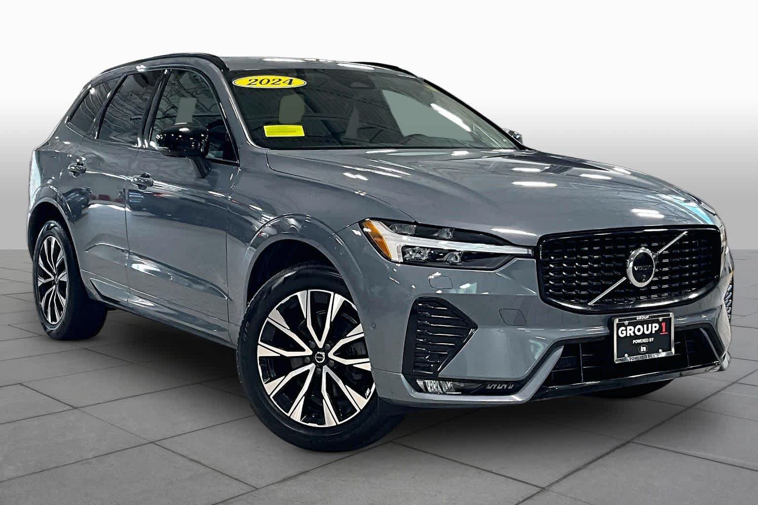 Used 2024 Volvo XC60 B5 Plus w/ Climate Package AWD/4WD image 3