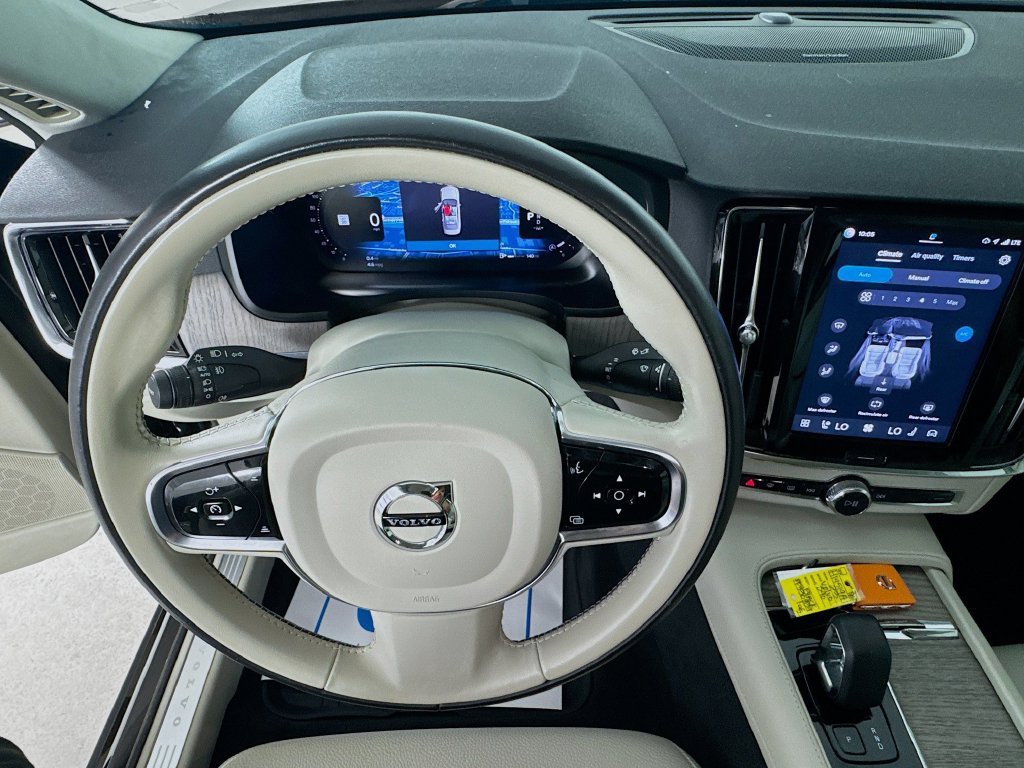 Used 2023 Volvo S90 B6 Plus w/ Protection Package Premier AWD/4WD image 13