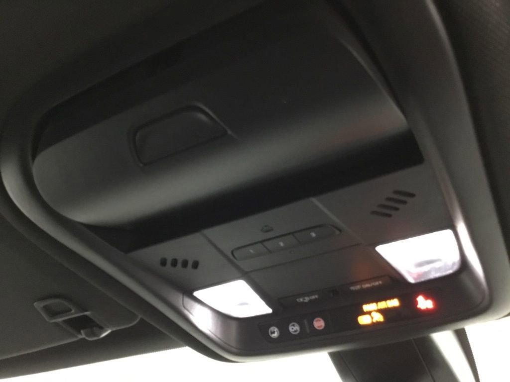 Used 2023 Chevrolet Blazer RS image 34