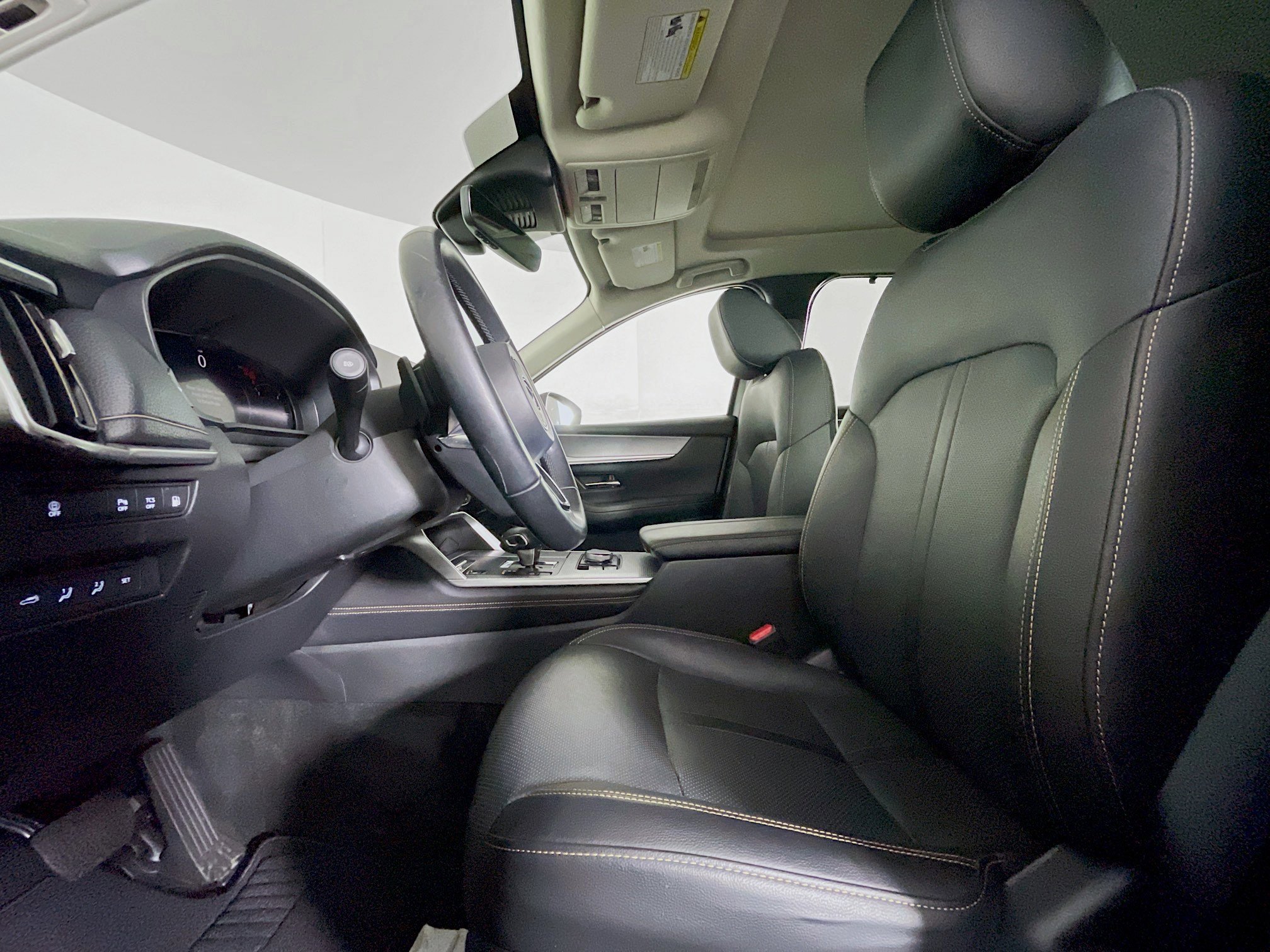 Used 2024 MAZDA CX-90 Plug-In Hybrid w/ Premium Pkg image 13