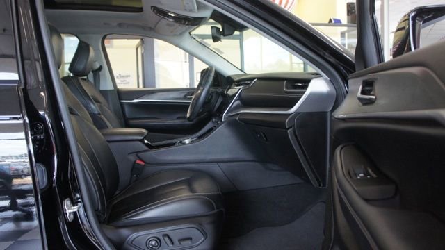 Used 2022 Jeep Grand Cherokee L Limited image 38